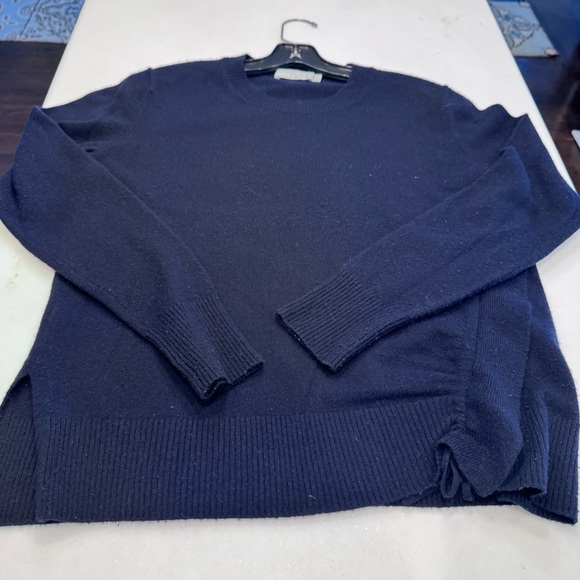 Vince women’s Navy blue Cashmere Sweater crew neck size small - Picture 10 of 11